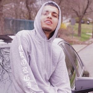 Meet your Posher, Emad